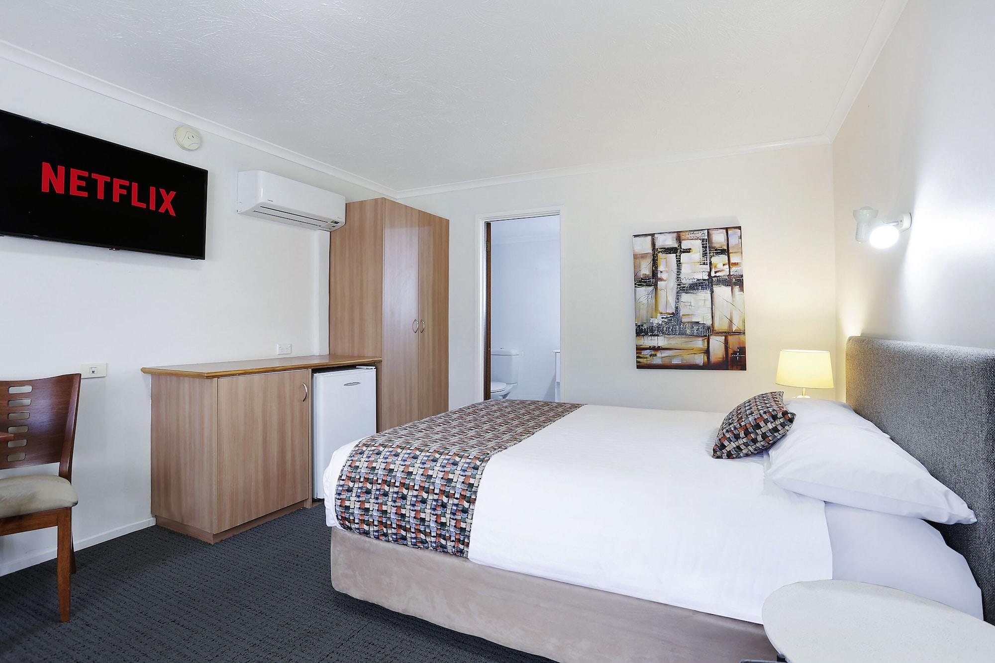 Waves Motel And Apartments Warrnambool Exterior photo