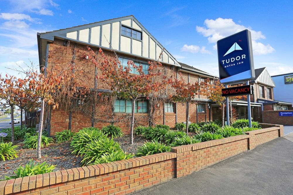 Waves Motel And Apartments Warrnambool Exterior photo