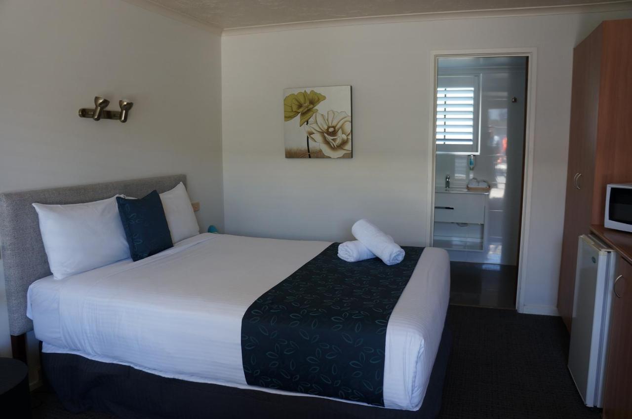 Waves Motel And Apartments Warrnambool Exterior photo