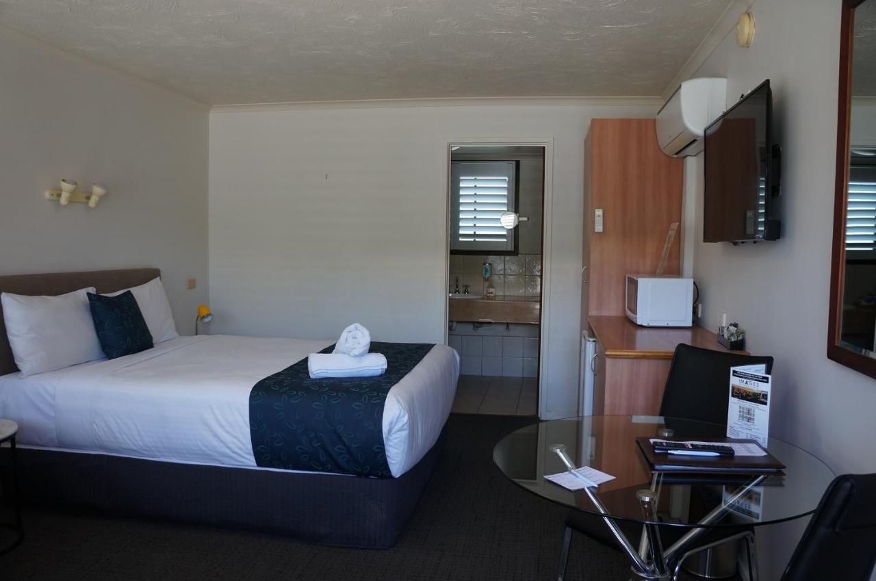 Waves Motel And Apartments Warrnambool Exterior photo