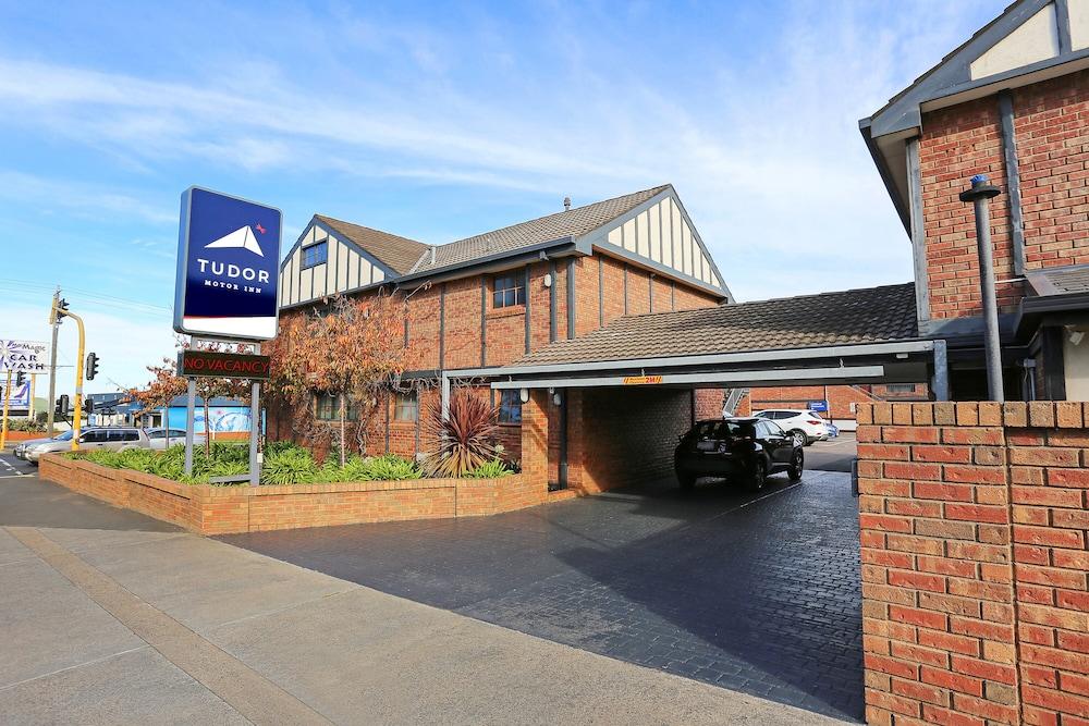 Waves Motel And Apartments Warrnambool Exterior photo