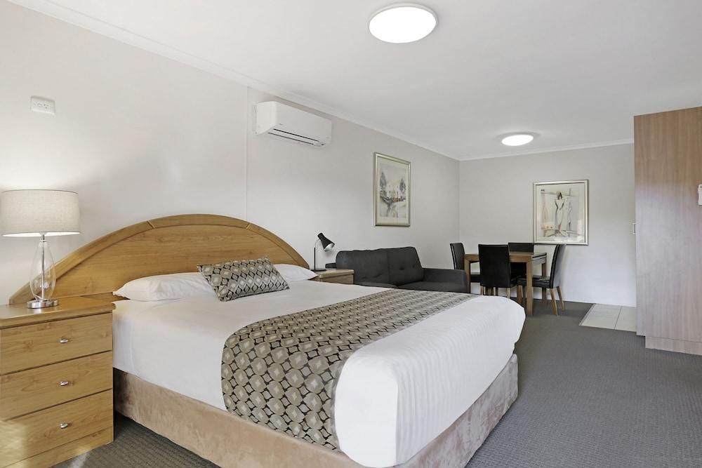 Waves Motel And Apartments Warrnambool Exterior photo