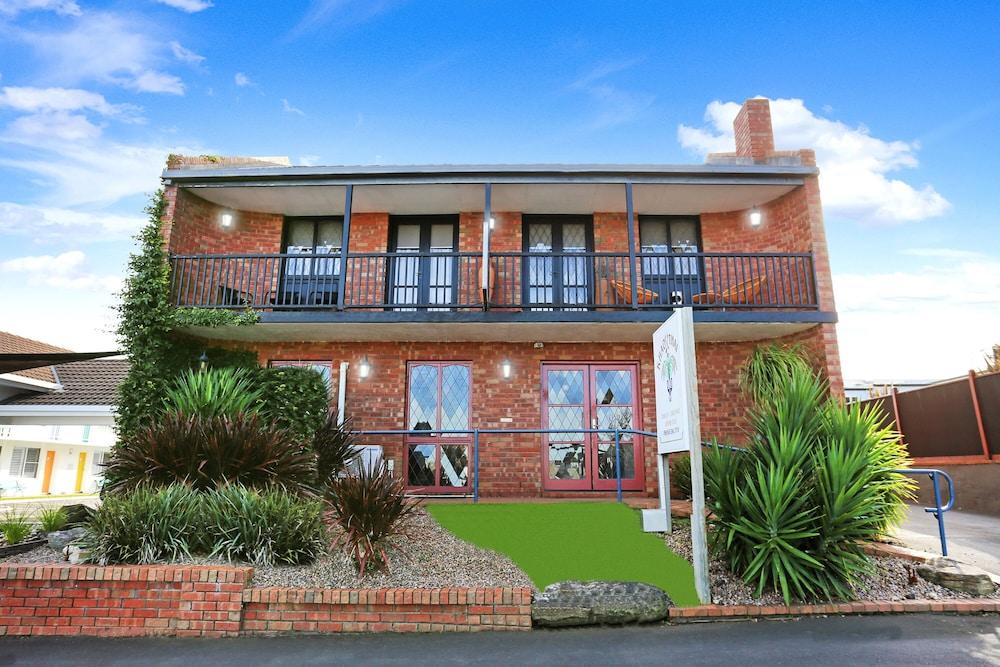 Waves Motel And Apartments Warrnambool Exterior photo